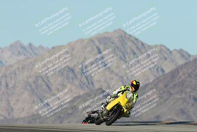 media/Dec-01-2025-Moto Forza (Mon) [[2daa91e15f]]/2-Intermediate Group/Session 4 Turn 9/